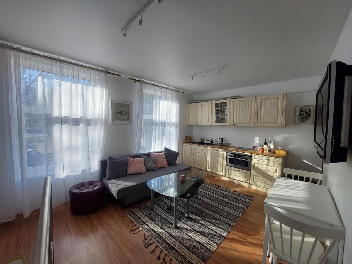 Kesklinna Peatuspaik Tallinn Buitenkant foto